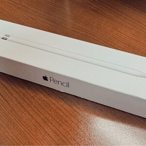 Apple Pencil in Elegant White